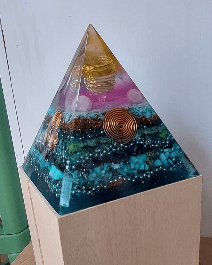 Orgonit_pyramidenförmig_11